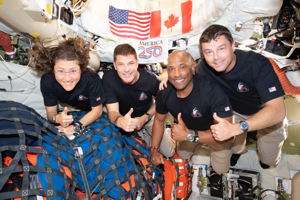 Ce au ascultat astronauții în misiunea Artemis II