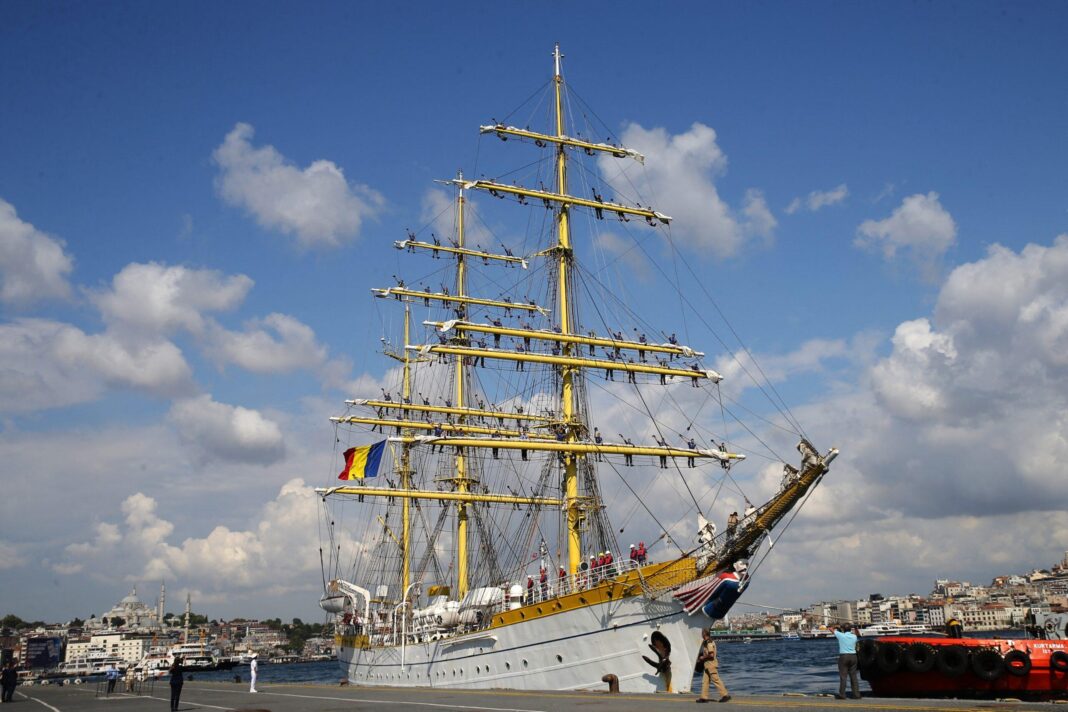 „Mircea” va ajunge la New York chiar de Ziua Independenței