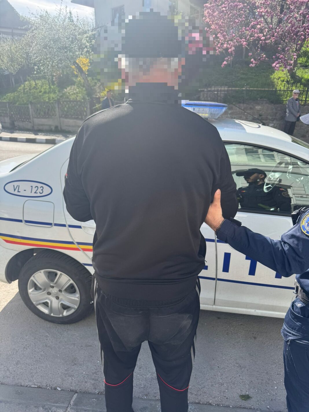 Vâlcea: Bărbat arestat pentru violență în familie