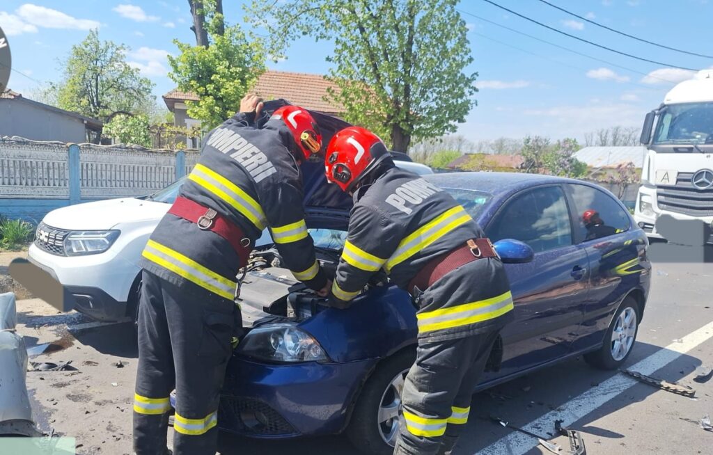 Accident grav în Mehedinți: trafic blocat pe DN 56A, la Cujmir