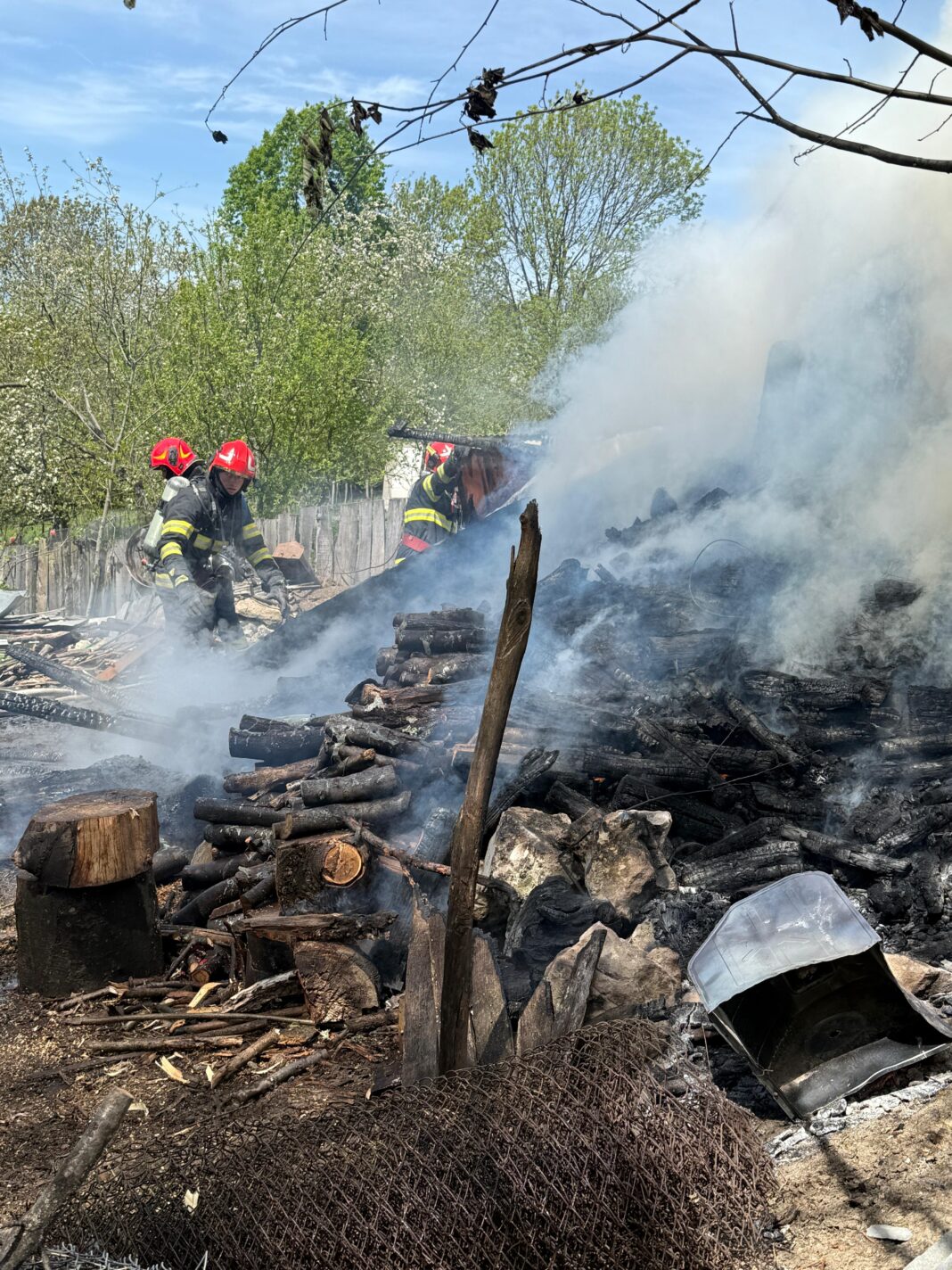 Alertă de incendiu în localitatea Bărbătești