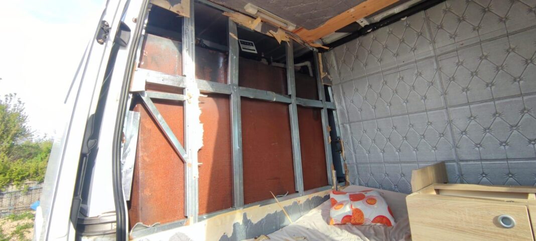 Instalația clandestină era ascunsă într-un compartiment special amenajat