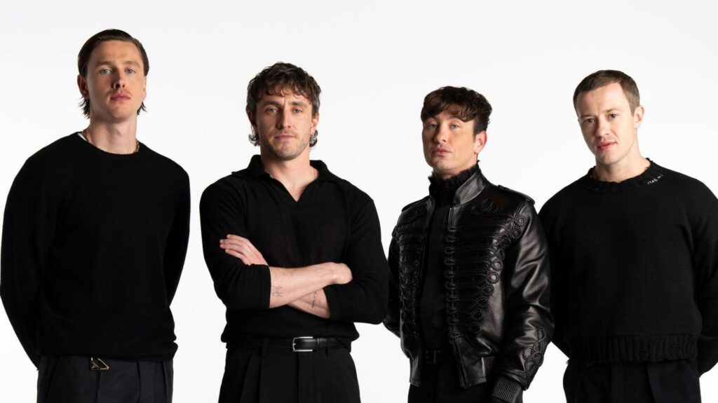 (De la stânga la dreapta) Actorul Harris Dickinson în rolul lui John Lennon, Paul Mescal în rolul lui Paul McCartney, Barry Keoghan în rolul lui Ringo Starr și Joseph Quinn în rolul lui George Harrison