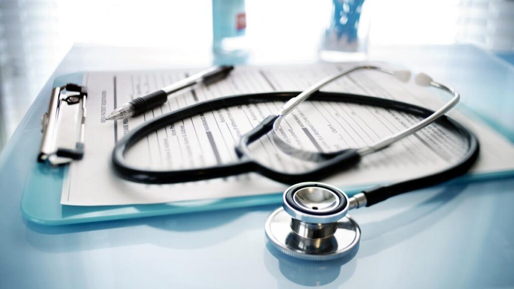 Doctorițe de la un centru de permanență – acuzate de abuz în serviciu, fals intelectual și fraudă informatică