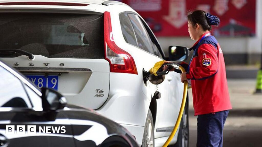 Petrolul explodează la cel mai mare nivel din 2022! Planurile lui Donald Trump pentru Iran zguduie piața globală