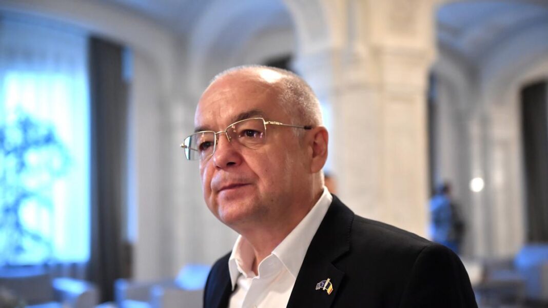 Emil Boc, mesaj pentru PSD și Opoziție: Partidele care dau jos Guvernul „trebuie să pună unul înapoi”