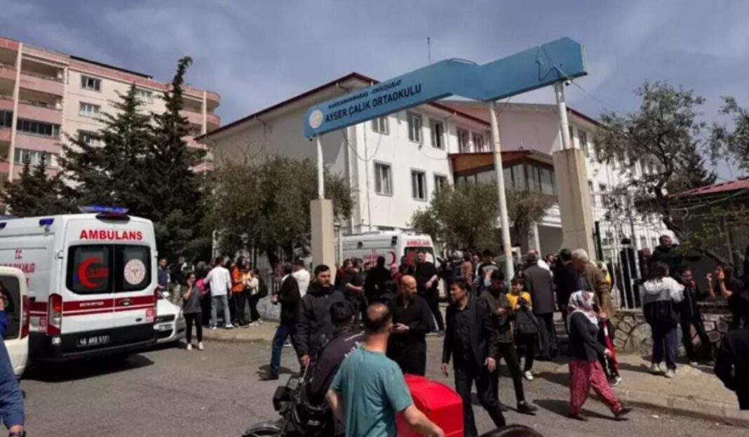 Patru morți și 20 de răniți, într-un atac armat la o școală din Turcia