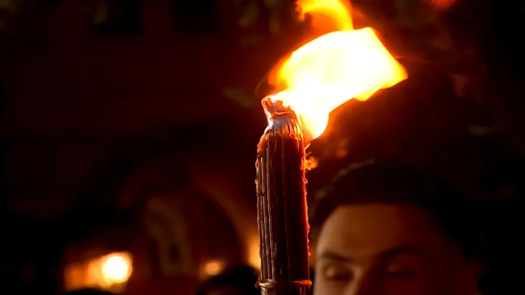 Sfânta Lumină - adusă în România, în această seară, de la Ierusalim