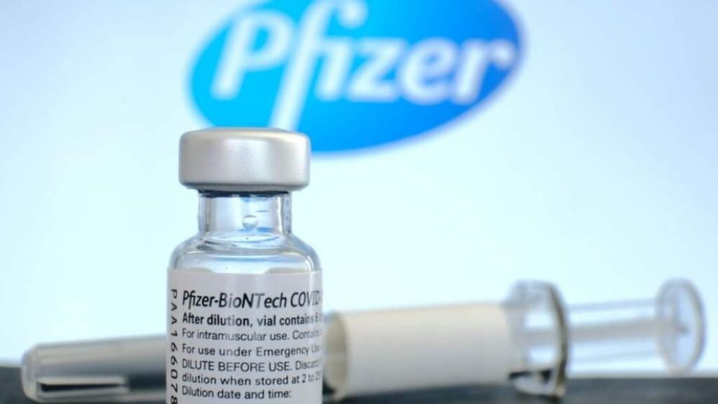 România și Polonia, condamnate să plătească vaccinurile Pfizer comandate și anulate