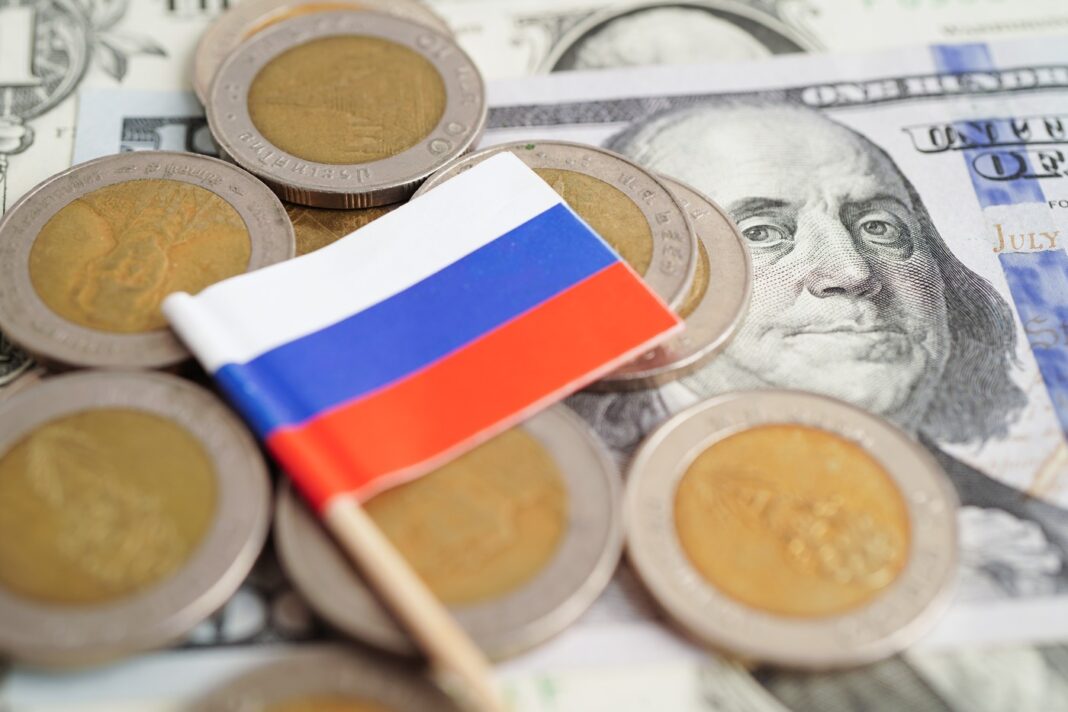 Sancțiunile SUA pentru petrolul rusesc, din nou în vigoare