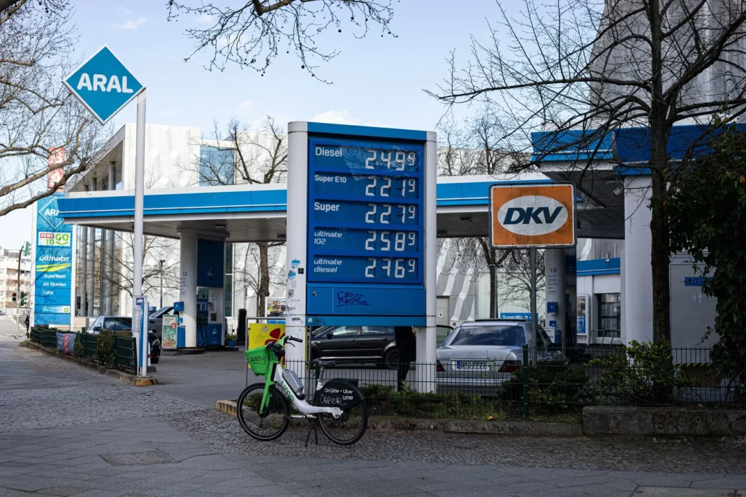 Cât a ajuns să coste litrul de motorină la pompă în Germania