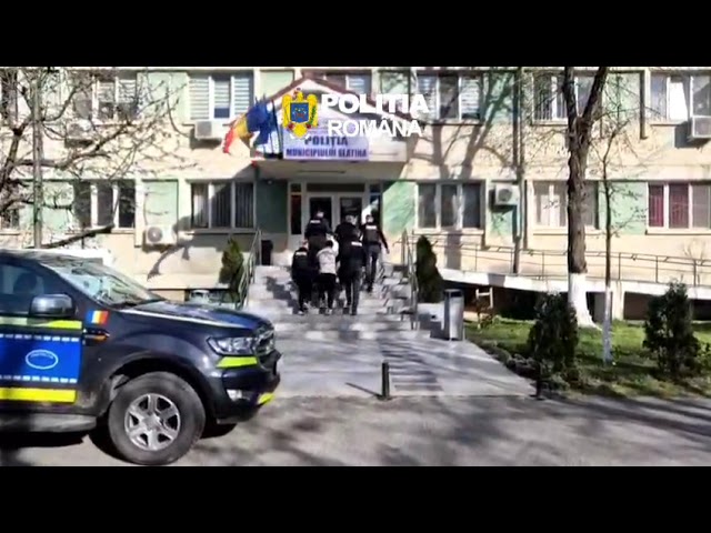 (VIDEO) Doi bărbați din Caracal, reținuți pentru uciderea unui câine legat de un copac