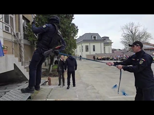 De Ziua Jandarmeriei Române, IJJ Dolj şi Gruparea de Jandarmi Mobilă „Fraţii Buzeşti” Craiova şi-au prezentat bilanţul