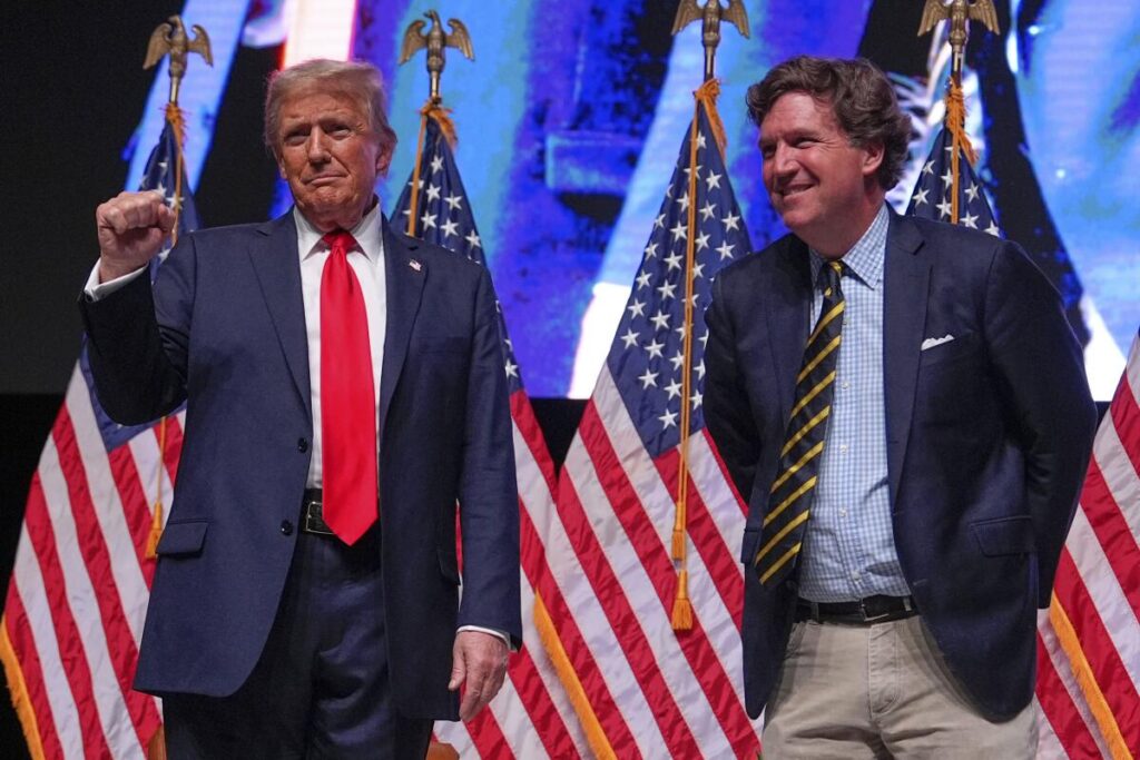 Tucker Carlson își cere scuze că l-a promovat pe Trump: Am indus în eroare oamenii