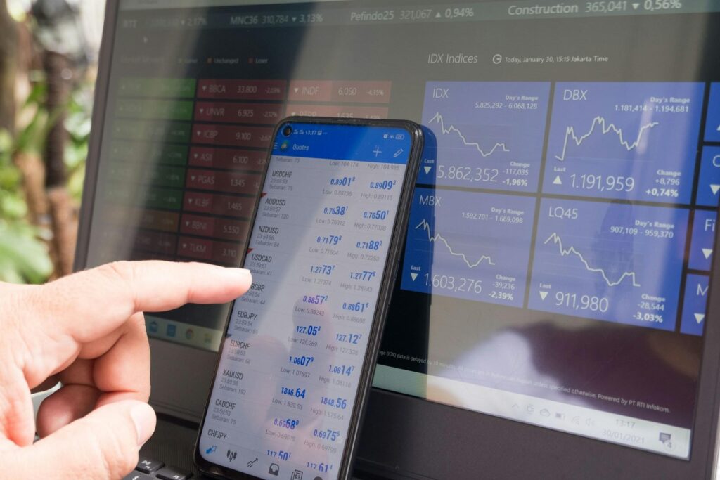 ETF-uri pe S&P 500 vs. ETF-uri pe MSCI World: care sunt diferențele importante?