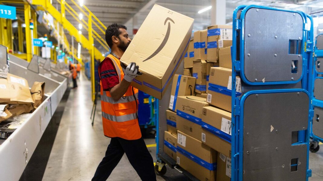 Cum a ajuns Amazon cea mai mare companie din lume după vânzări