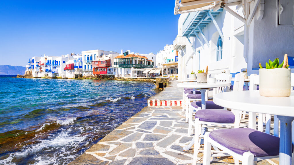 Noi restricții pentru turiști în cele mai populare insule din Grecia