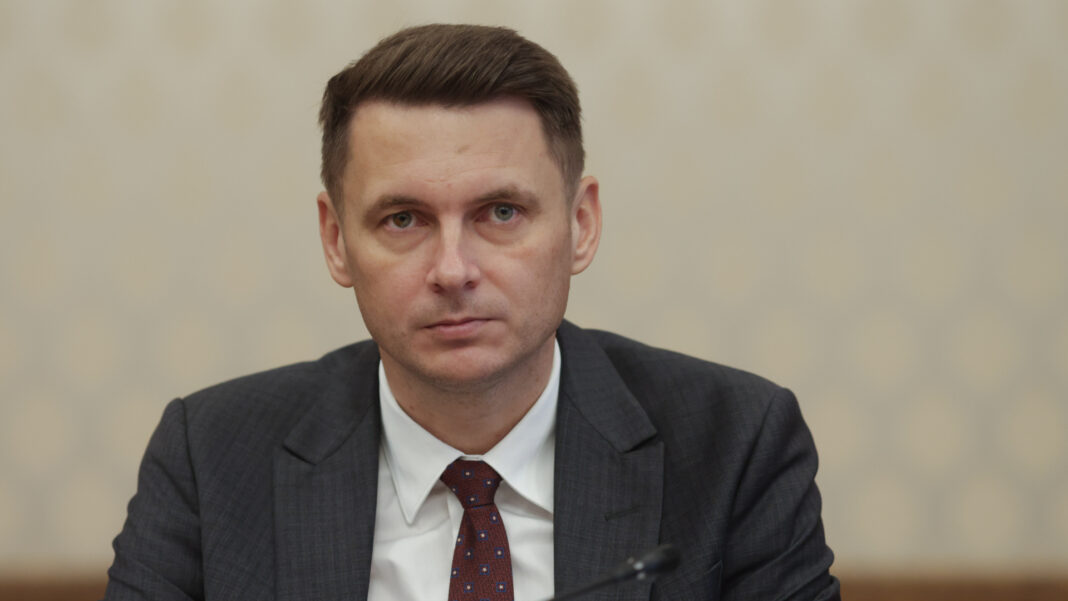 Abrudean: Grupurile PNL și USR își coordonează strategia în Parlament