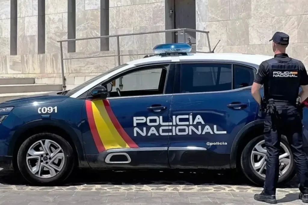 O fetiță de 2 ani a murit din cauza insolaţiei în Spania, după ce tatăl a uitat-o în mașină