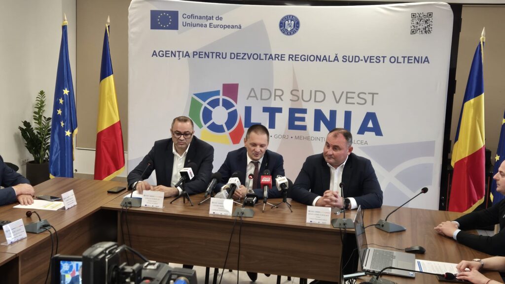 (VIDEO) Trei scoli din Băilesti, modernizate cu aproape 10 milioane de euro