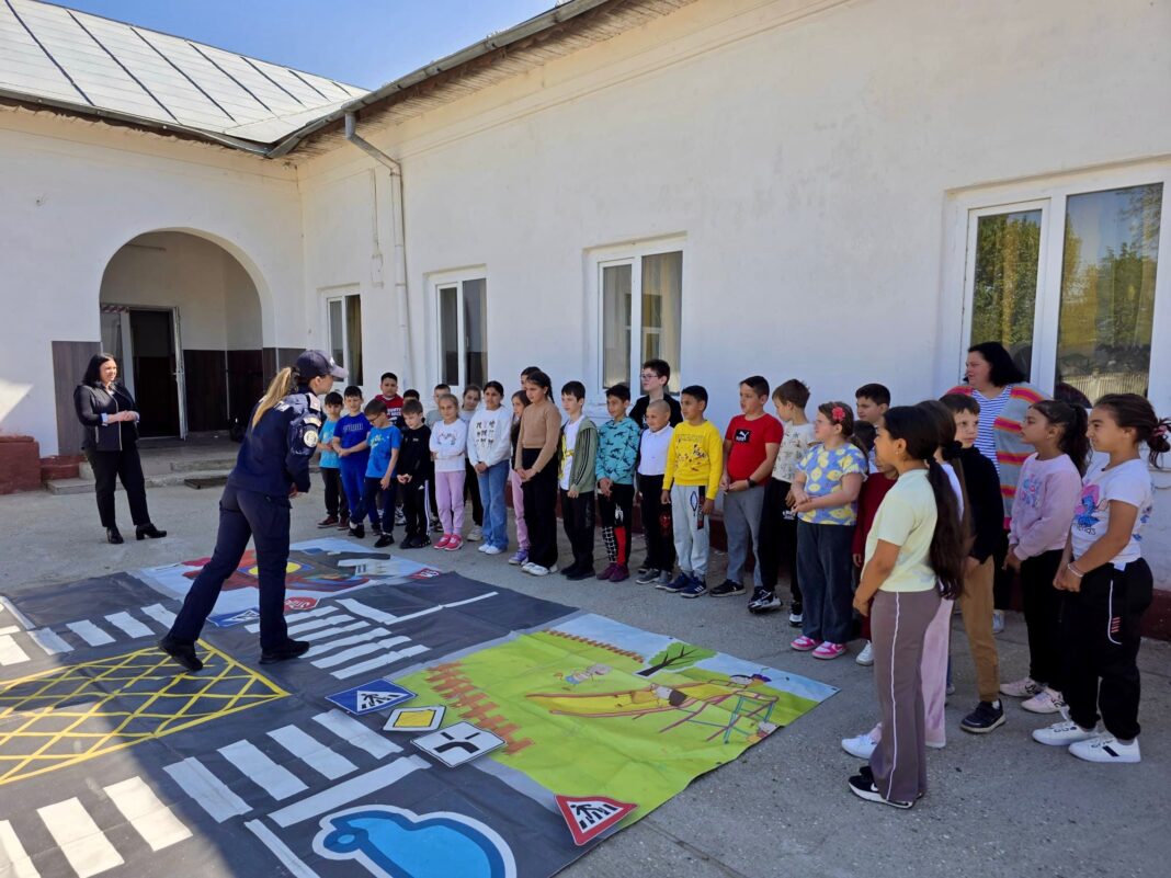 Campanii împotriva drogurilor, bullying-ului și delincvenței juvenile în mai multe localități din Dolj
