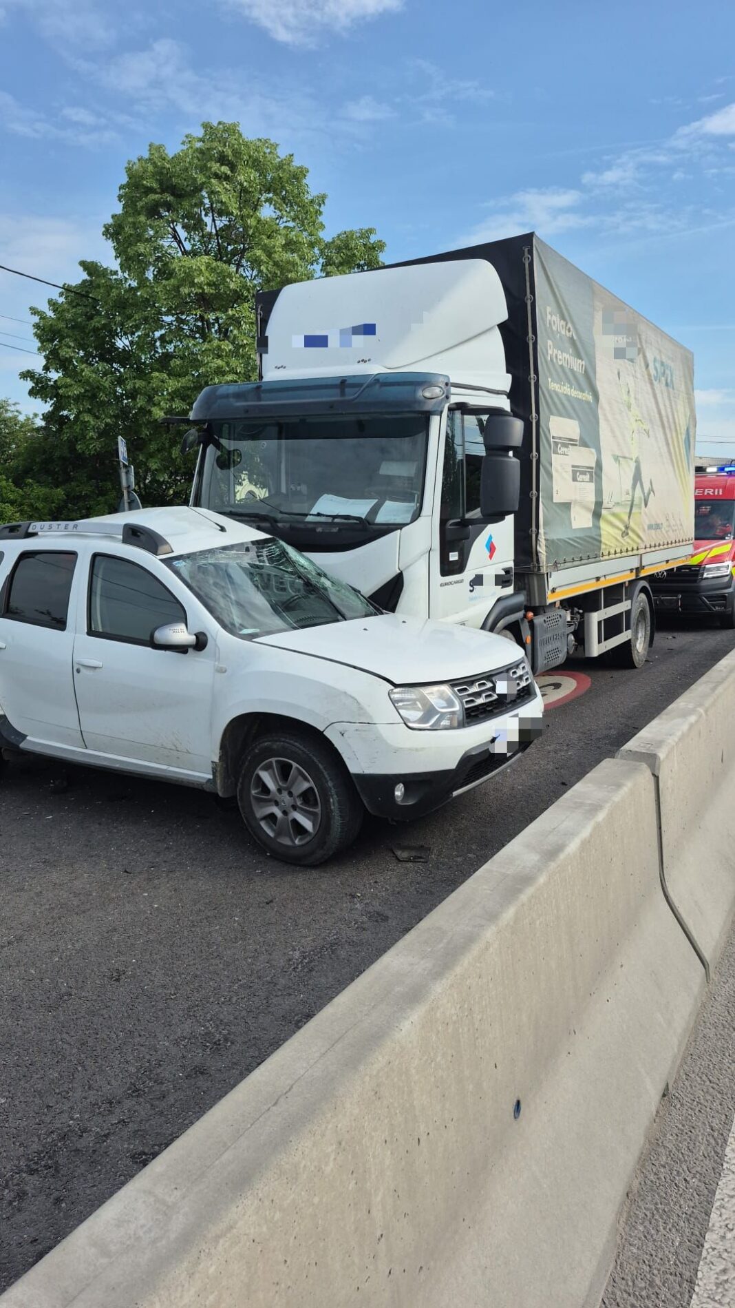 Accident provocat de schimbarea benzii fără asigurare