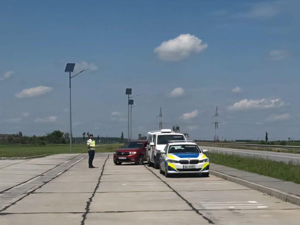 Acțiune amplă a polițiștilor rutieri pe DN6: zeci de amenzi, permise reținute și controale tehnice în trafic