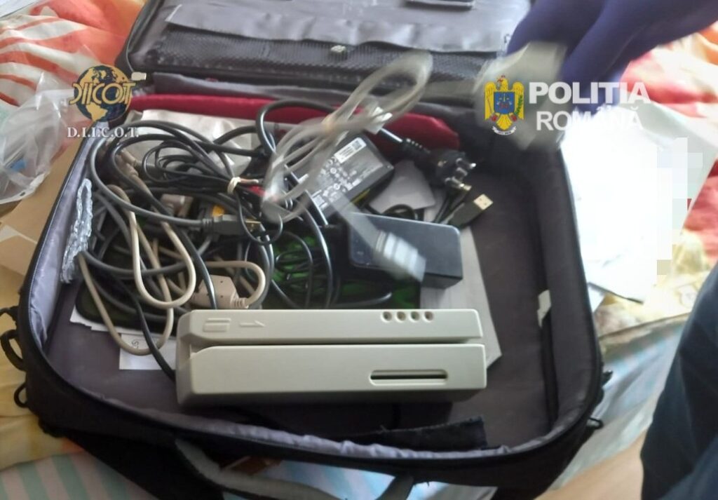 Administrator de hotel din Mehedinți, acuzat de fraude bancare de aproape 850.000 de lei