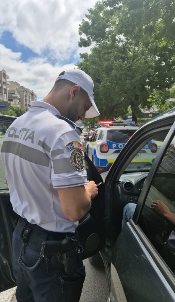 (VIDEO) Amenzi de peste 40.000 de lei și șoferi băuți sau fără permis, depistați de polițiștii doljeni