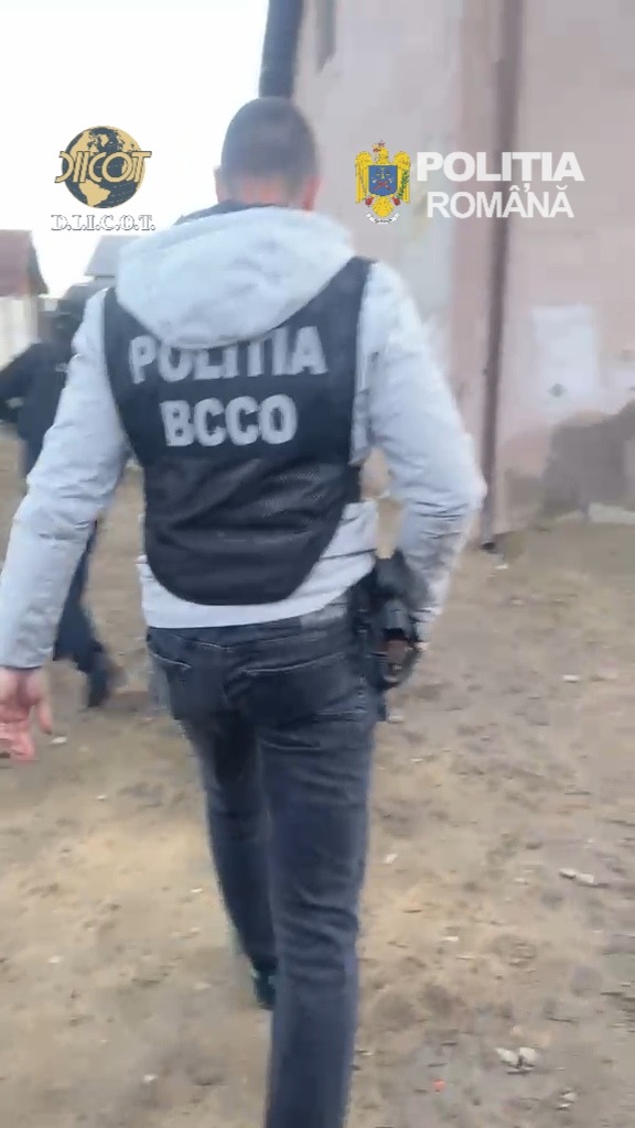 Anchetă DIICOT într-un caz grav de trafic de persoane