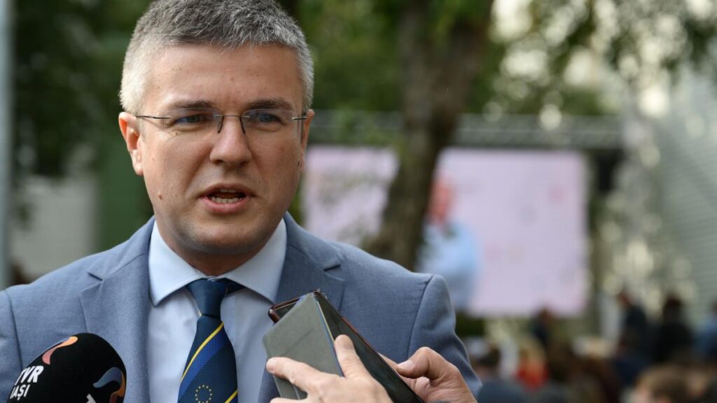 Ministrul Economiei cataloghează drept „mituri” faptul că România nu ar avea nevoie de banii din SAFE