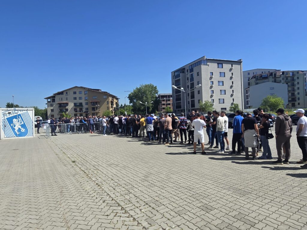 Interes uriaș în Bănie pentru finala Cupei României! Peste 200 de fani ai Științei au făcut coadă la casele de bilete