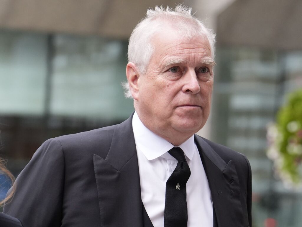 Ancheta care îl vizează pe Andrew Mountbatten-Windsor se extinde. Poliția britanică ia în calcul și acuzații de abuz sexual