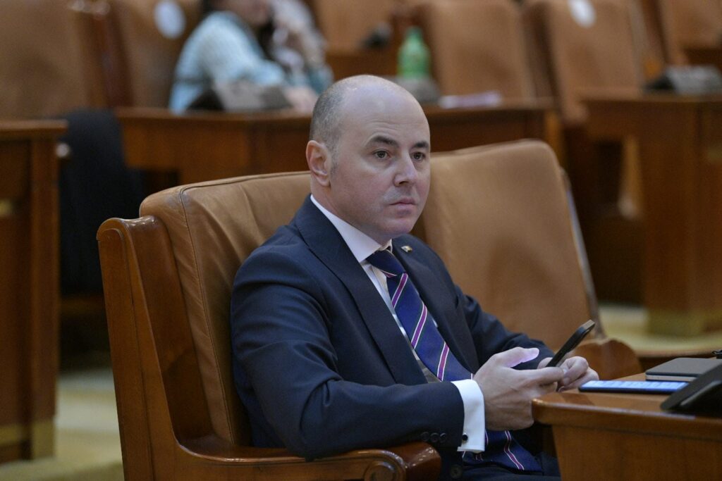 Alexandru Muraru: Puciul din PNL la care sperau cei din PSD a eşuat. Să-şi caute parteneri de guvernare la AUR!