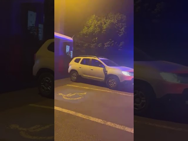 (VIDEO) Tânăr din Craiova, reținut după ce ar fi furat patru scutere electrice
