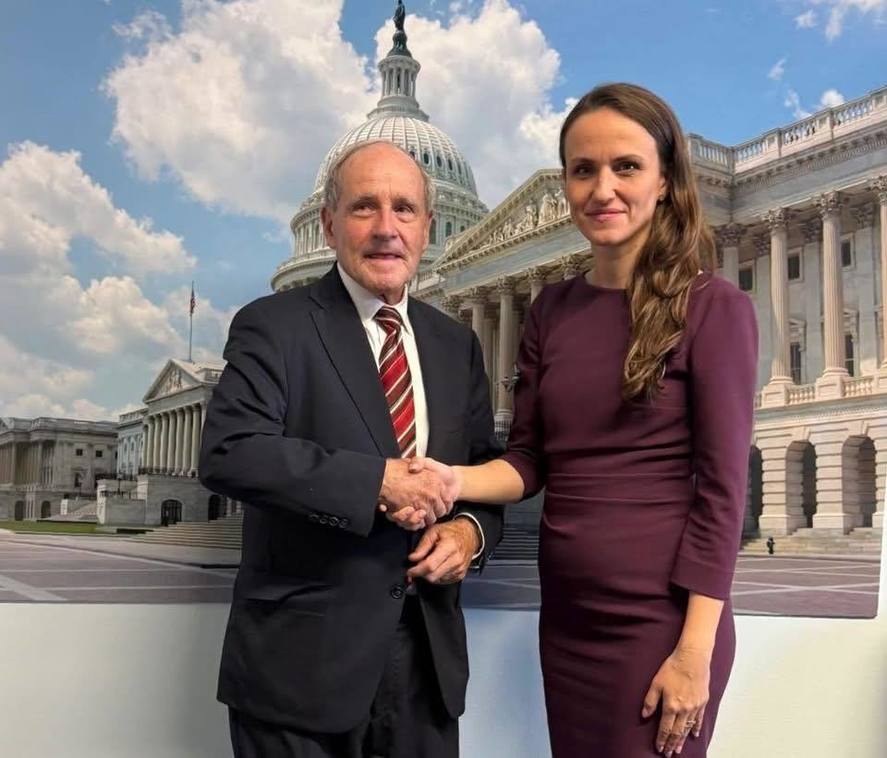Ţoiu: Preşedintele Comitetului pentru relaţii externe al Senatului american a reafirmat importanţa responsabilităţii comune pentru spaţiul aliat