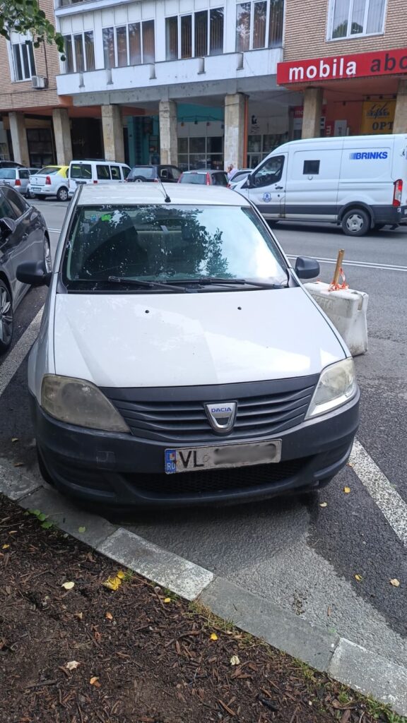Lucrări întârziate în Râmnicu Vâlcea din cauza unei mașini parcate neregulamentar