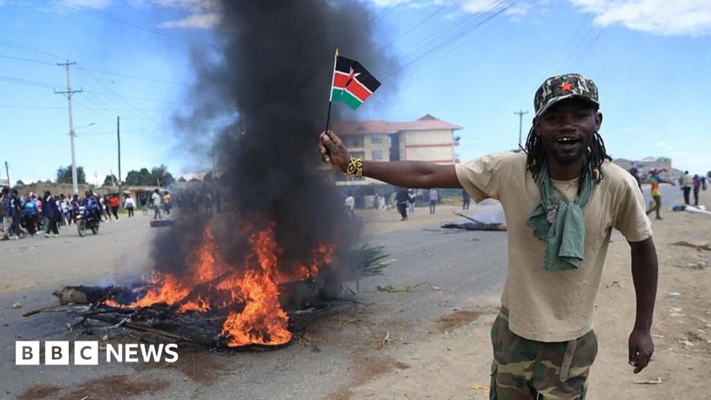 Două persoane au murit în timpul protestelor din Kenya împotriva unui centru american pentru Ebola