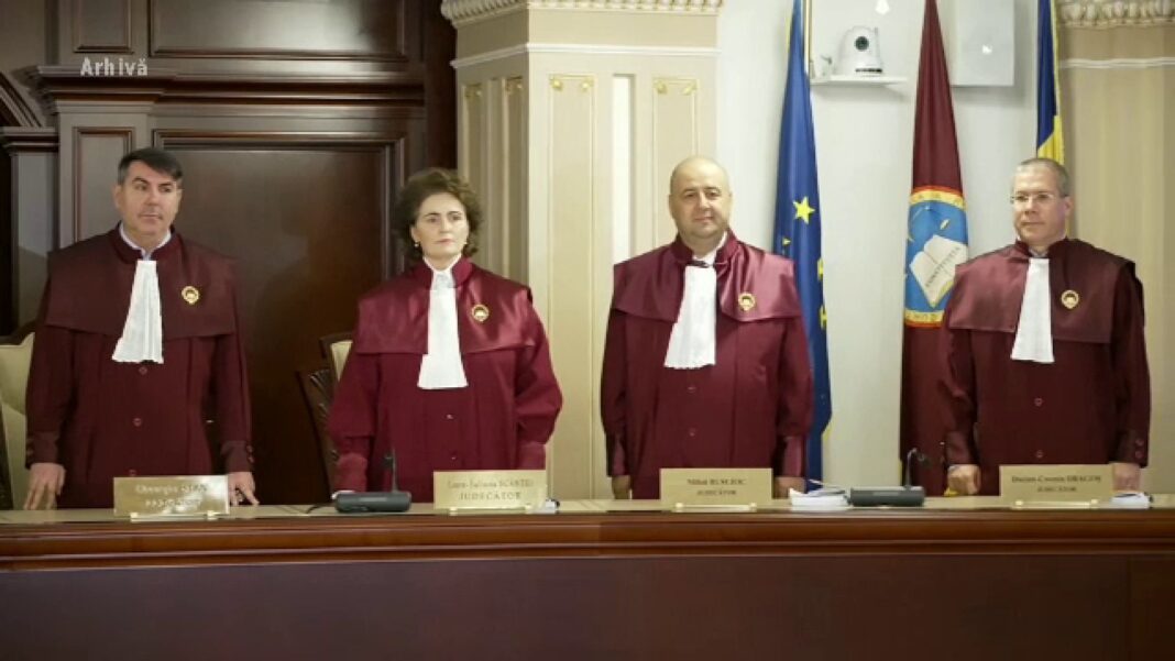 CSM transmite că proiectul noii legi a salarizării a fost iniţiat „cu încălcarea flagrantă” a Constituţiei