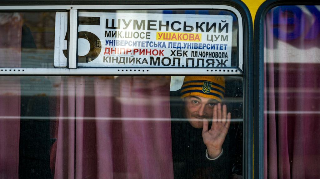 Rusia este acuzată că a vizat civilii din Herson, unii numind-o un „safari uman”