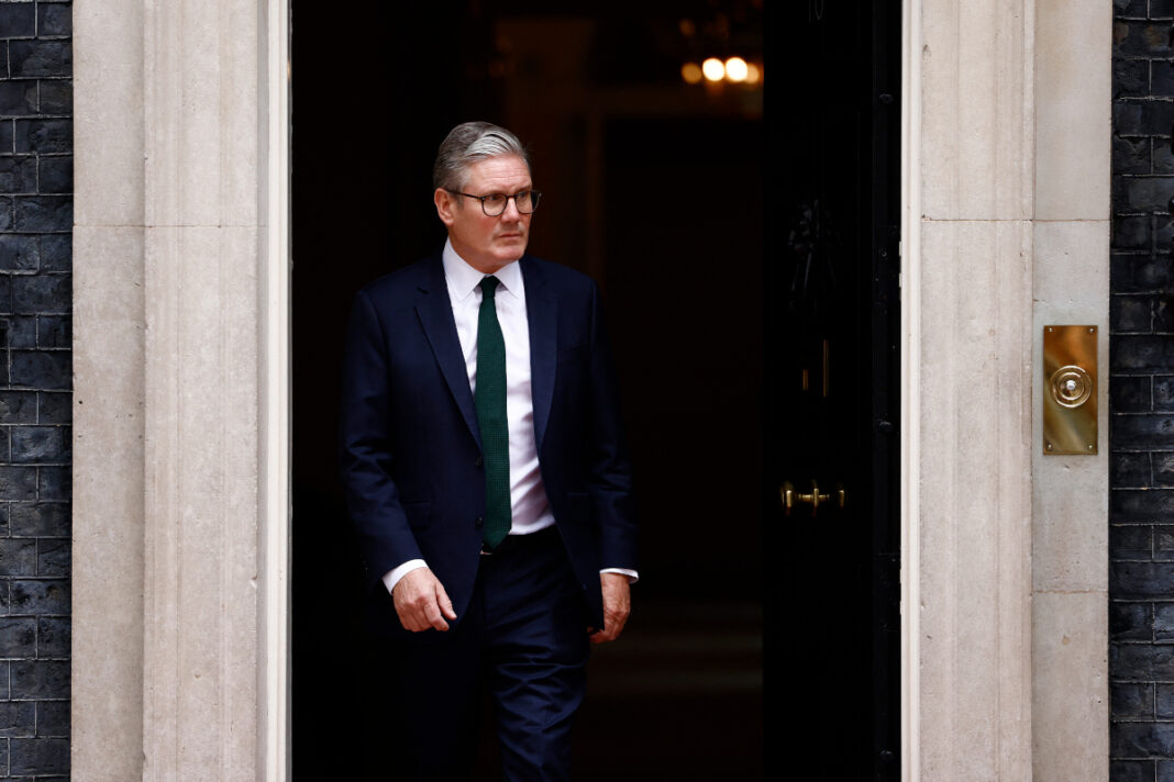 Un român și un ucrainean, condamnaţi de autorităţile britanice pentru incendierea locuinței premierului Keir Starmer