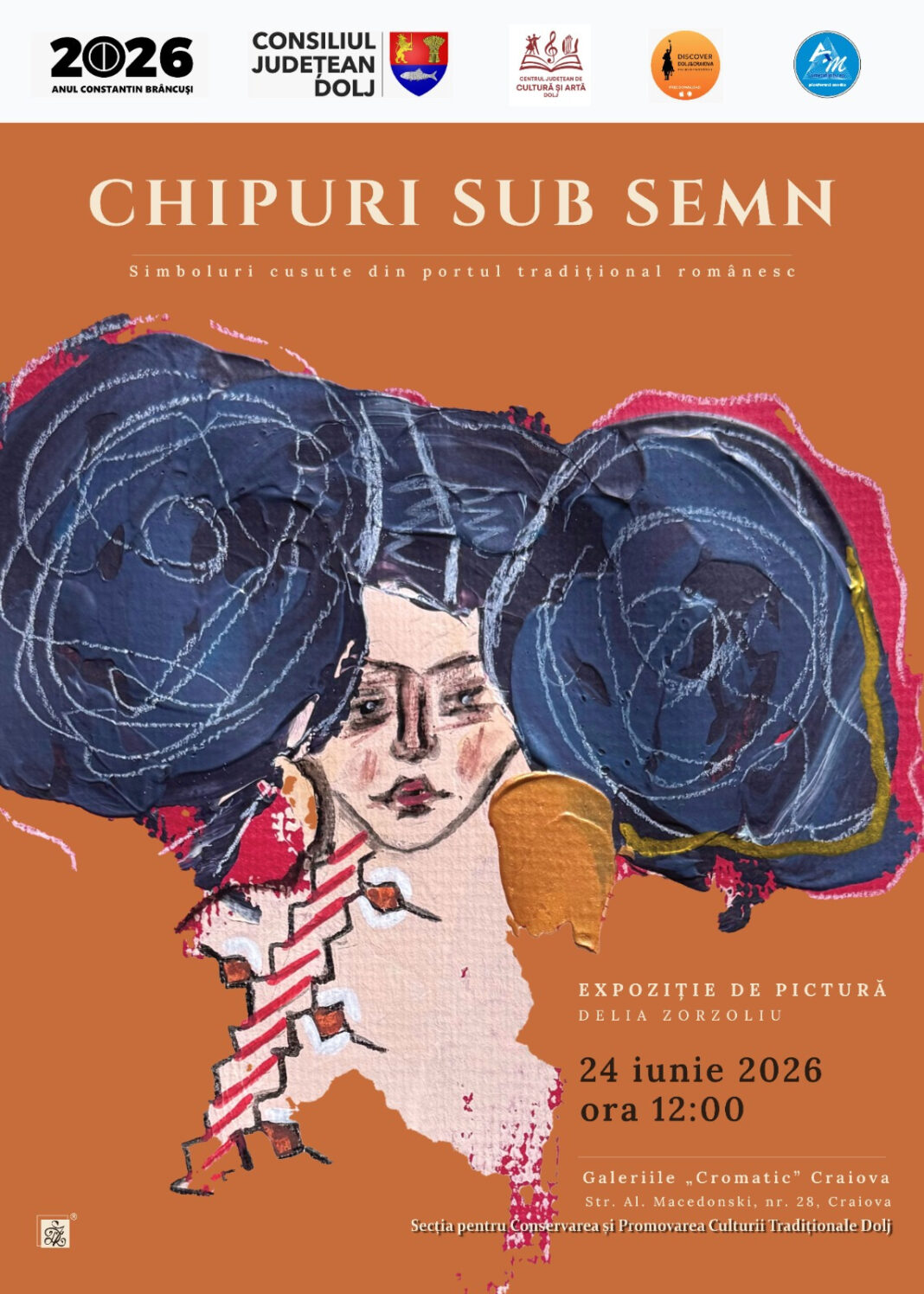Simbolurile cusute din portul tradițional românesc prind viață în lucrările artistei, într-o expoziție dedicată memoriei, identității și legăturii dintre trecut și prezent