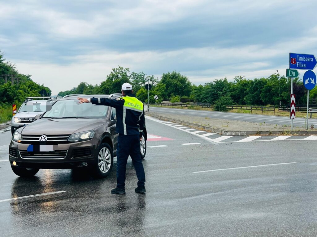 Bilanțul minivacanței de Rusalii în Dolj: peste 900 de amenzi, 97 de șoferi lăsați fără permis