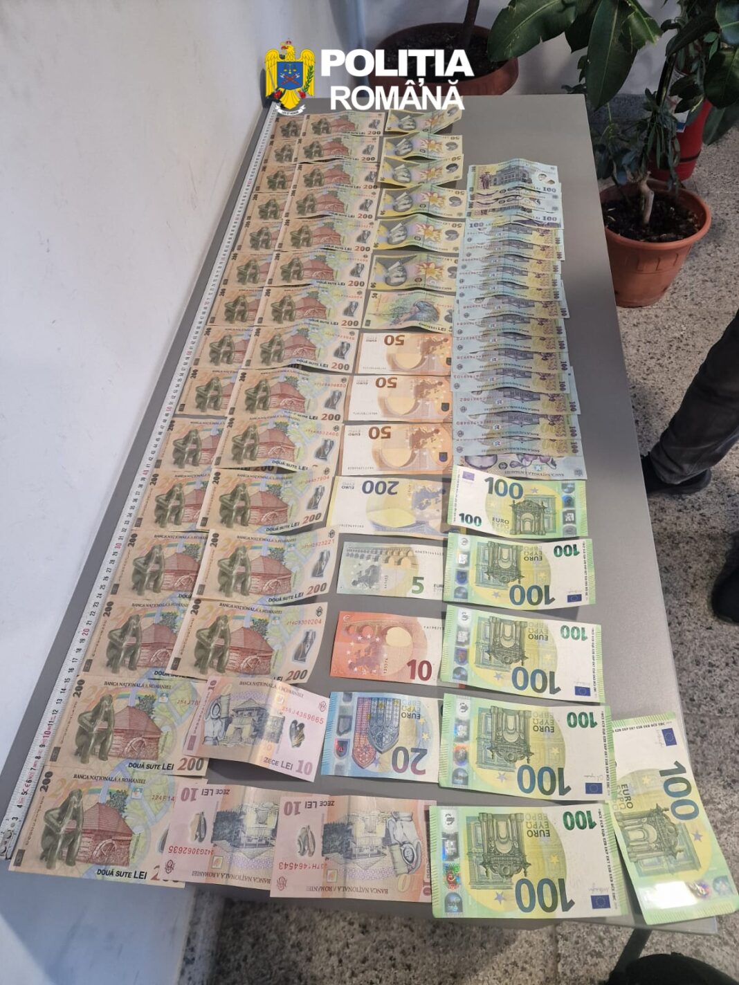 Suspecta a fost identificată rapid de polițiști, iar prejudiciul a fost recuperat integral