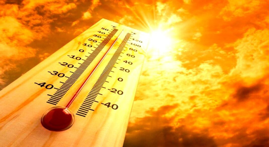 Meteorologii anunță zile caniculare, dar și perioade cu ploi și furtuni în mai multe regiuni ale țării