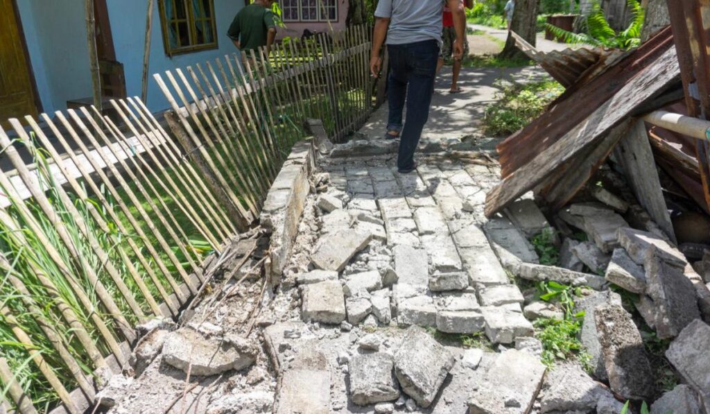 37 de morţi şi aproape 500 de răniţi, bilanţul cutremurului din Filipine