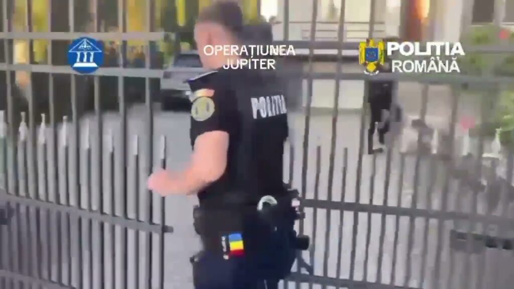 (VIDEO) 113 percheziții în opt județe într-un dosar de evaziune fiscală din industria instrumentelor muzicale