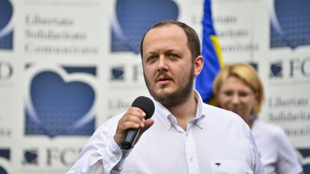 Adrian Papahagi nu mai vrea să facă parte din guvernul Tomac: Nu sunt dispus să fiu parte într-un conflict politic și instituțional care mă depășește și pe care nu mi-l doresc