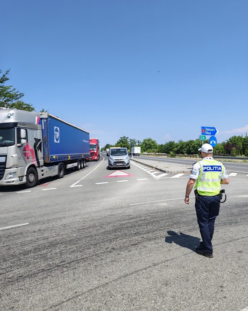 Acțiune a polițiștilor doljeni pe DN 6