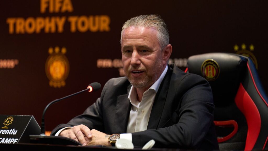 Laurențiu Reghecampf o va antrena din nou pe Esperance de Tunis